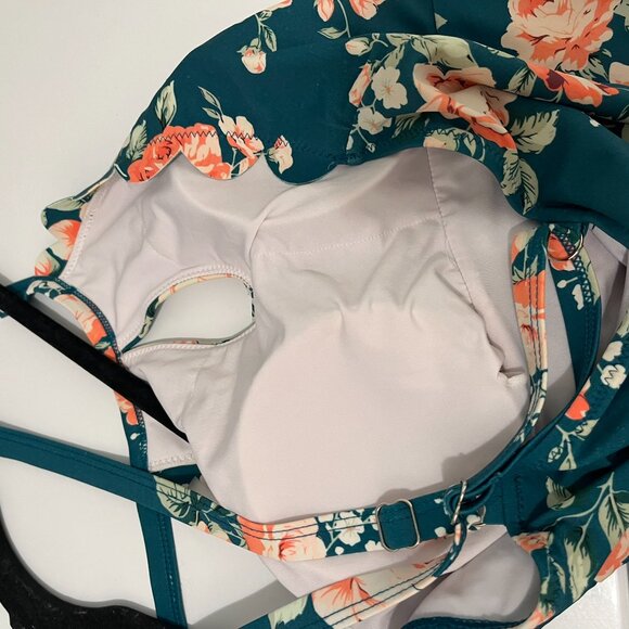 Cupshe Green Pink Floral Criss Cross Back One Piece Swimsuit Womens Size M - Picture 11 of 12